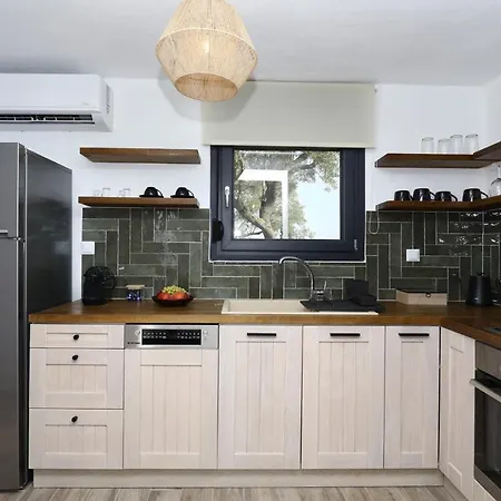 John's Stafilos Villa