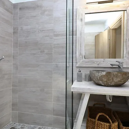 Villa John's Stafilos