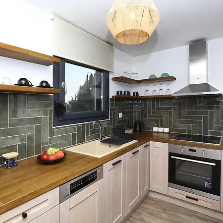 John's Stafilos Villa Skopelos Town